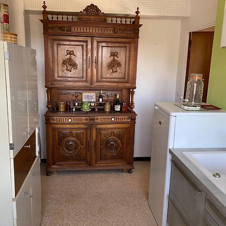 Appartement F3 de 60 m² au rez de chaussée d'une villa Vezenobres Extérieur photo