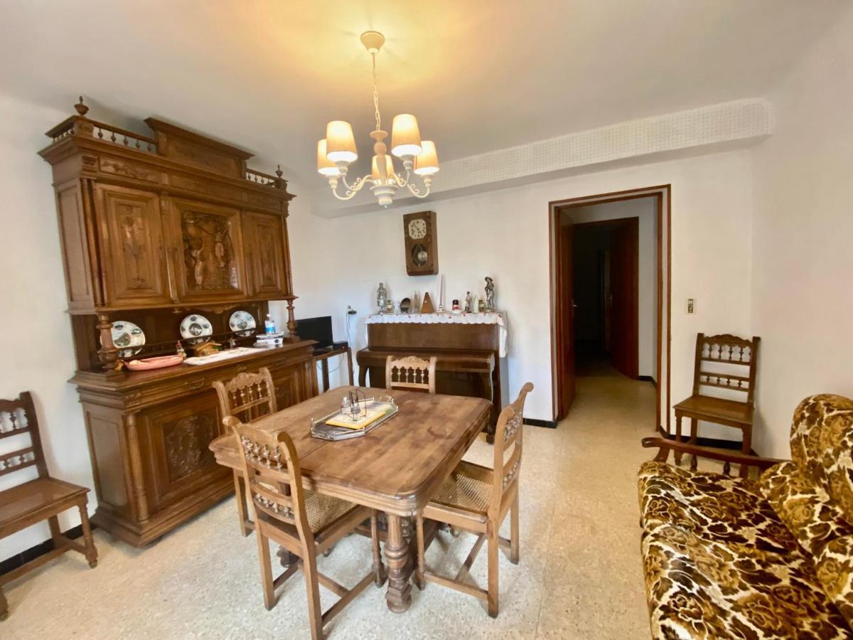Appartement F3 de 60 m² au rez de chaussée d'une villa Vezenobres Extérieur photo