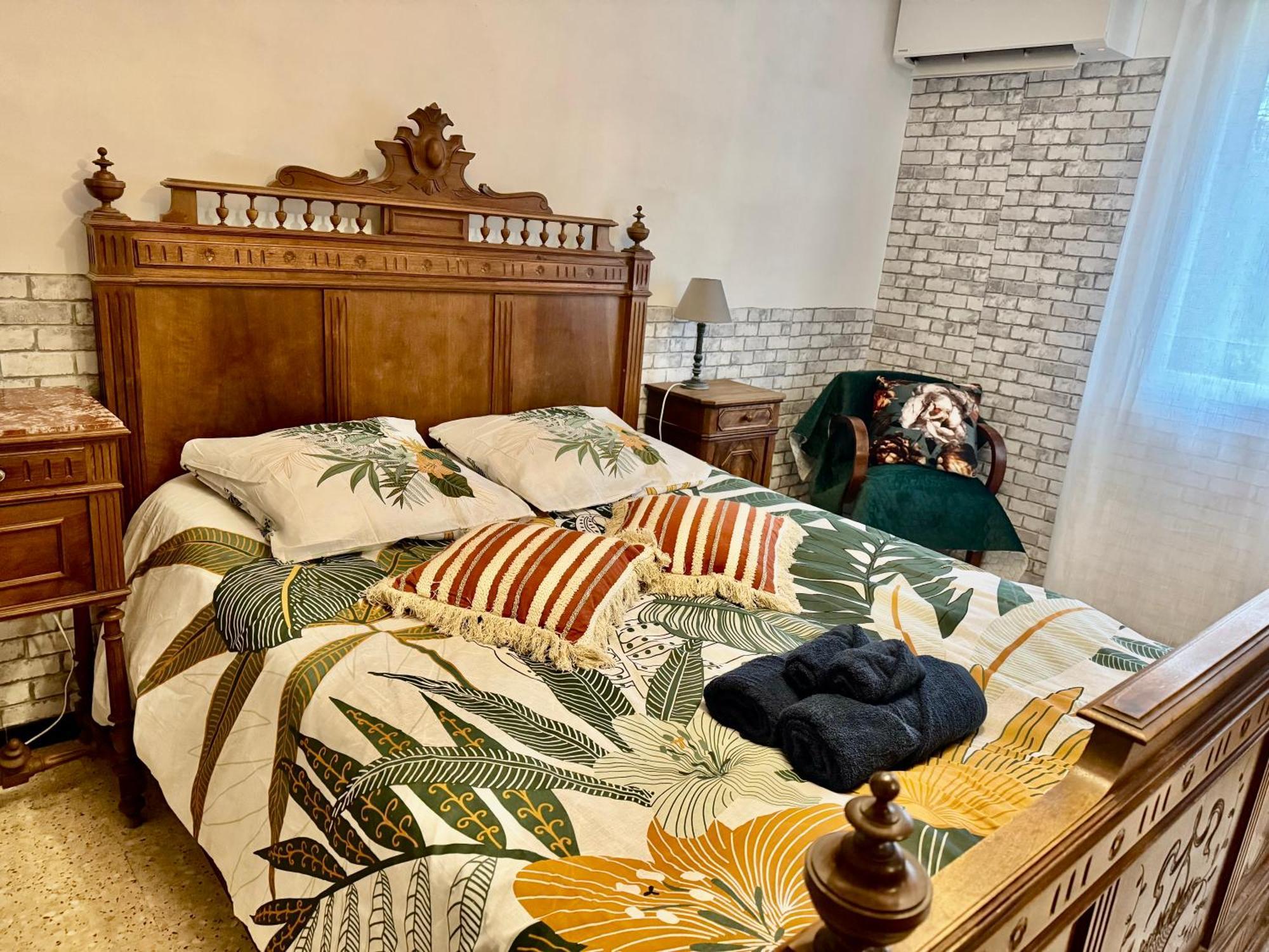 Appartement F3 de 60 m² au rez de chaussée d'une villa Vezenobres Extérieur photo